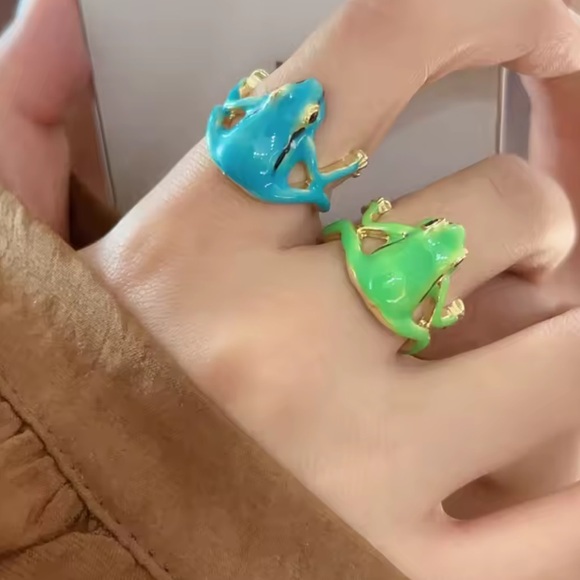 Blue Frog Gold Ring - Picture 5 of 11